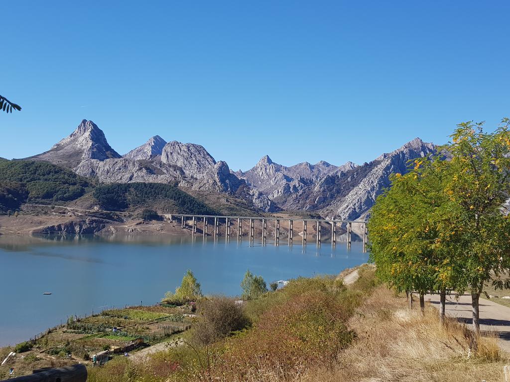 Hostal Sainz Riaño Εξωτερικό φωτογραφία